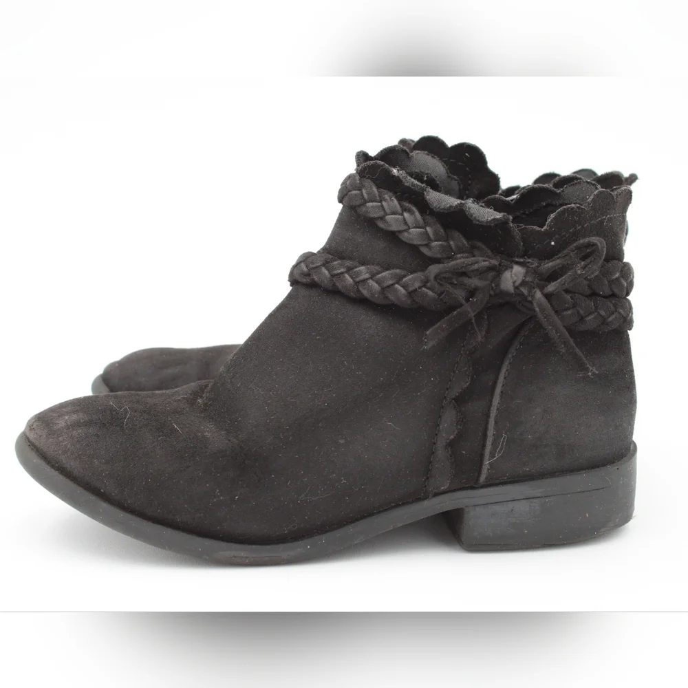 Girls Toddler Size 11 Black Microsuede Ankle Boots with Braided Straps